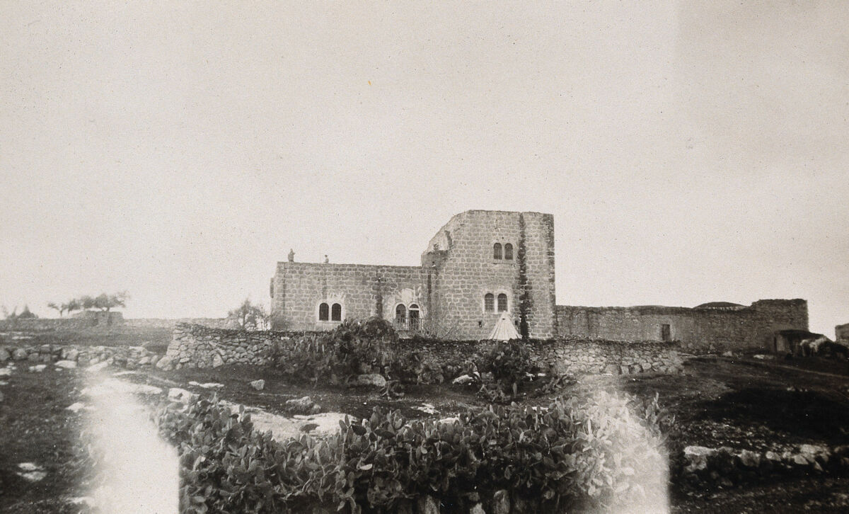 Smallpox epidemic, Palestine: hospital building.