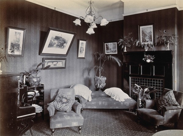 Johannesburg Hospital, South Africa: sitting room, possibly staff quarters. Photograph, c. 1905.