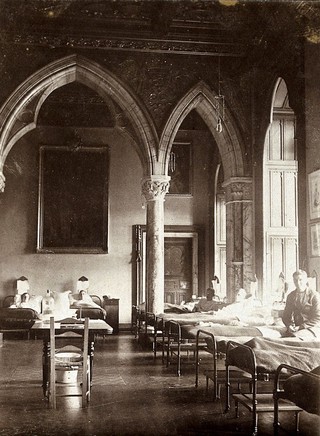 Mount Stuart, Isle of Bute, Scotland (during use as a military hospital): a makeshift ward. Photograph, 1914/1918.