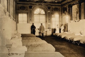 view Buttri (?), Italy: a ward in a military hospital in World War I. Photograph, 191-.