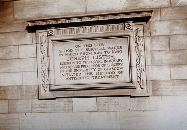 M0006536: Glasgow Royal Infirmary: plaque commemorating Joseph Lister (1827-1912)