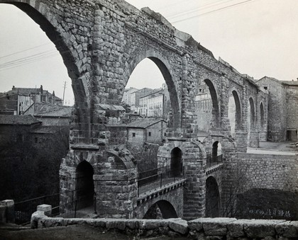 Teruel, Spain: arches of a Roman aqueduct, Teruel, Spain. Photograph, 1910/1936?.