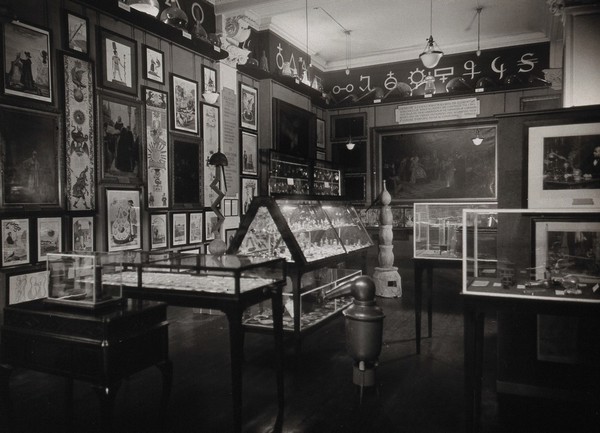 Wellcome Historical Medical Museum, Wigmore Street, London: alchemy and chemistry section of first floor galleries. Photograph, 1924.