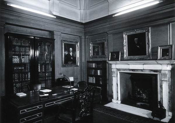 The Wellcome Historical Medical Museum, 28 Portman Square, London: the Director's Room, c. 1954. Photograph.