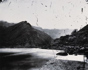 view [River Min?], [China?] [No information]. Photograph by John Thomson, 1870/1871.