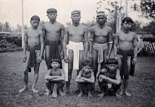 Sarawak: members of a Kayan tribe from the Upper Rejang River region. Photograph.