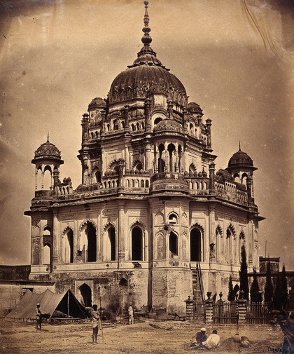 Lucknow, India: the tomb of Khursheed Zadi in the Kaiser Bagh Palace complex, showing damage done during the Indian Rebellion of 1858. Photograph by Felice Beato, ca. 1858.