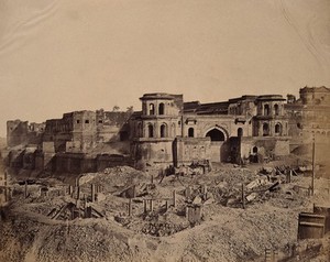 view Lucknow, India: the Lucknow Residency in ruins: the Muchee Bawun and the Lucknow citadel. Photograph by Felice Beato, ca. 1858.