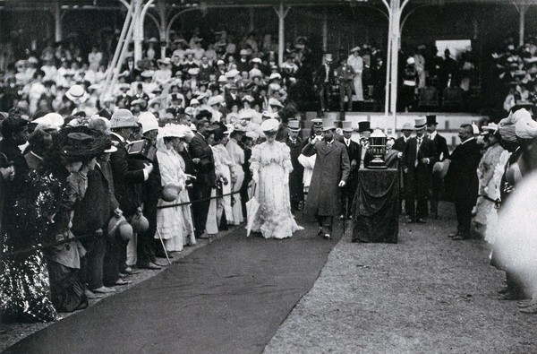 Calcutta, India: King George V and Queen Mary (then the Prince and Princess of Wales) at the Calcutta Races, presenting the Prince's Cup. Photograph, 1906.