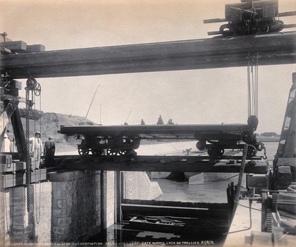 Menufia Canal, Egypt: reconstruction work to the first Aswan Dam: trollies bearing construction materials. Photograph by F. Fiorillo, 1910.