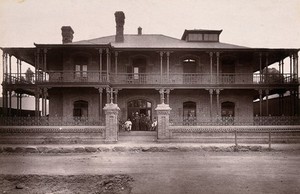 view Kimberley, South Africa: the Kimberley Club on Du Toits Pan Road. Woodburytype, 1888, after a photograph by Robert Harris.