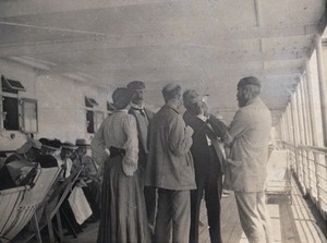 view Members of the British Association on their way to South Africa. Photograph by J.T. Bottomley, 1905.