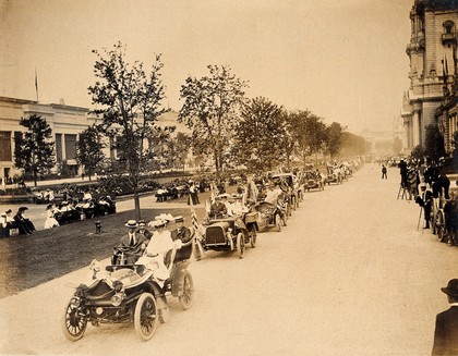 The 1904 World's Fair, St. Louis, Missouri: a motor car parade. Photograph, 1904.