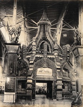 The 1904 World's Fair, St. Louis, Missouri: doorway to a Canadian agricultural exhibit partly constructed from grain. Photograph, 1904.