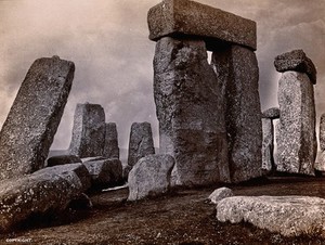 view Stonehenge, England: view of leaning stone (left) in relation to other stones, prior to straightening. Photograph, 1901.