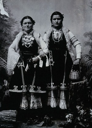 Bulgarian traditional clothing - folk costume women