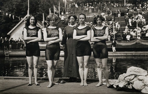 The victorious English 400 m. women's relay swimming team at the Stockholm Olympic Games.