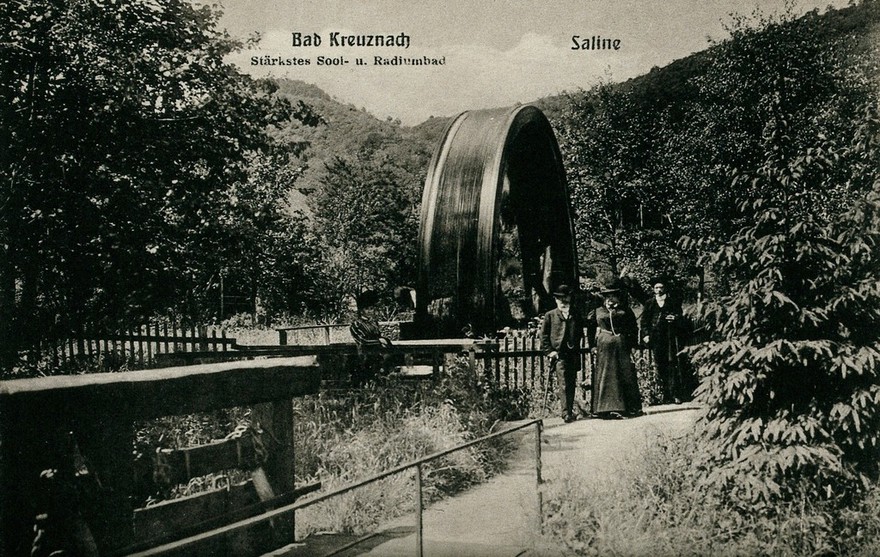 Bad Kreuznach, Germany: thermal station. Photographic postcard, ca. 1920.