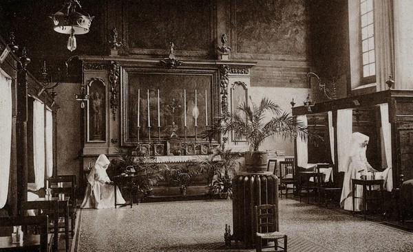 Beaunes, France: the Saint-Hugues room at the Hôtel Dieu. Photographic postcard, ca. 1930.