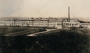 view Hamburg Sanatorium, Hamburg, Pennsylvania. Photographic postcard, ca. 1930.