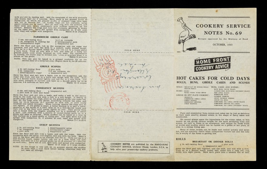 Hot cakes for cold days : rolls, buns, girdle cakes and scones / Margarine Cookery Service.