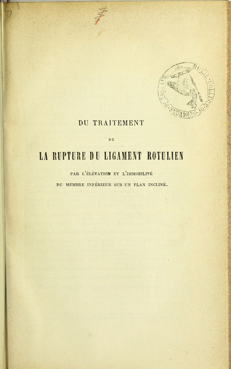 par l’élévation et l’immobilité