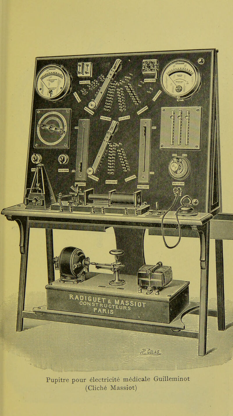 Pupitre pour électricité médicale Guilleminot (Cliché Massiot)