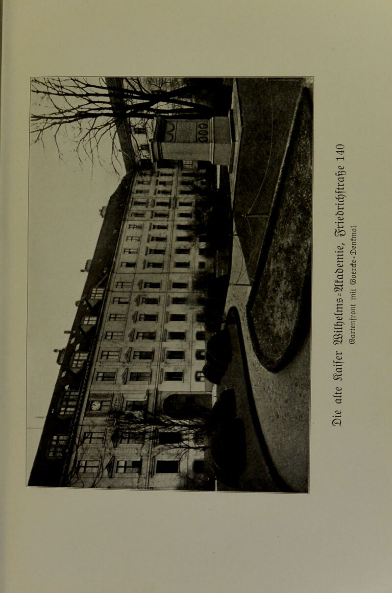 1 ©artenfront mit ®oenfe = Denfmal