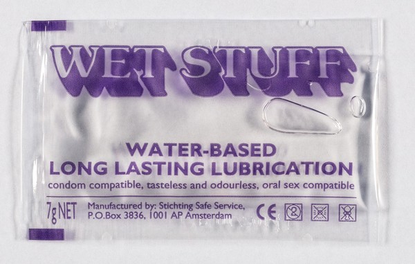 Wet Stuff : water-based long lasting lubrication : condom compatible, tasteless and odourless, oral sex compatible : 7g NET ... / Stichting Safe Service.