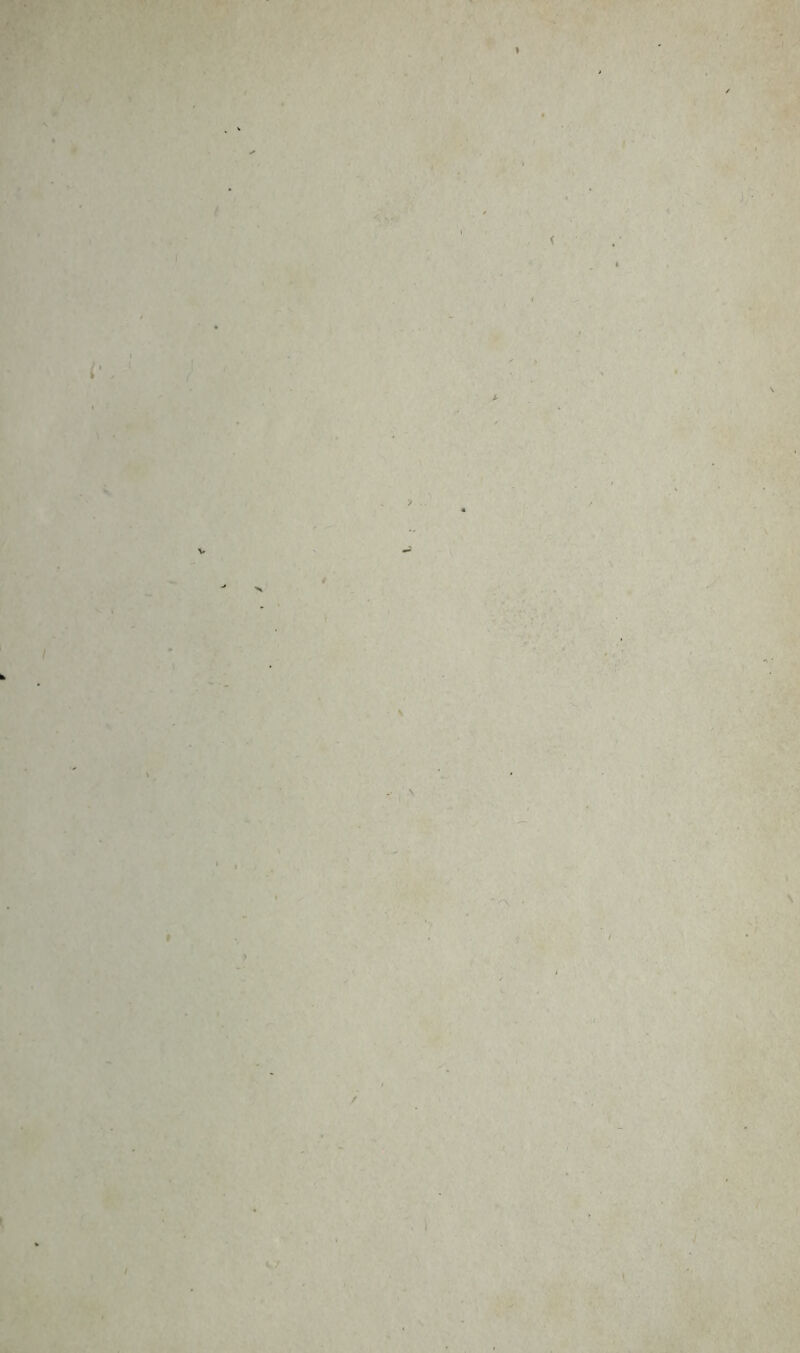 ï, I A >. >' * -• > / V \ )