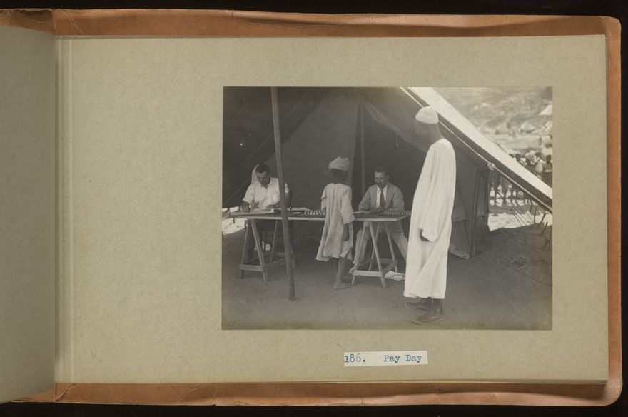 Archaeological excavations at Gebel Moya (Jebel Moya), Sudan: season of 1910-1911, and Segadi, Sudan, 1912-1925. Photographs, 19--.