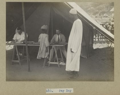 Archaeological excavations at Gebel Moya (Jebel Moya), Sudan: season of 1910-1911, and Segadi, Sudan, 1912-1925. Photographs, 19--.