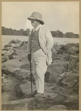 Archaeological excavations at Gebel Moya (Jebel Moya), Sudan: season of 1910-1911, and Segadi, Sudan, 1912-1925. Photographs, 19--.