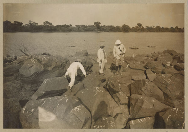 Archaeological excavations at Gebel Moya (Jebel Moya), Sudan: season of 1910-1911, and Segadi, Sudan, 1912-1925. Photographs, 19--.