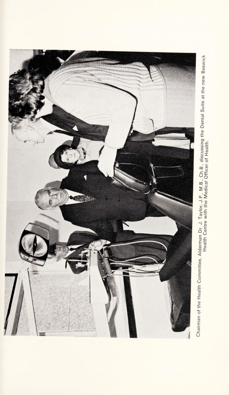 CT> . C SI -+_( w — (SI 03 Z> CD U X (/) -H— TS O QQ 03 • O 5 TJ . CD 0) ^ C Q ^ c° 03 -C E — E o: 0) CD -O X