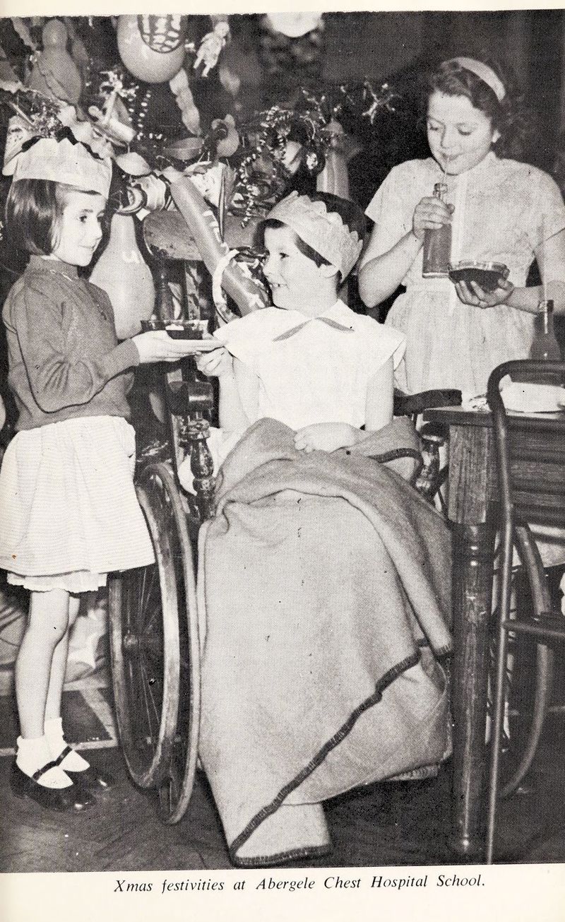 vi.’*'1.- Illlli Xmas festivities at Abergele Chest Hospital School