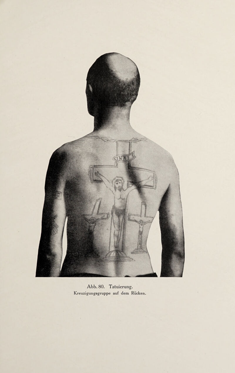 Kreuzigungsgruppe auf dem Rücken