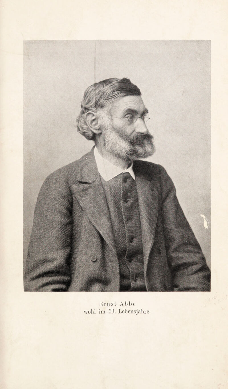 Ernst Abbe wobl im 58. Lebensjabre.