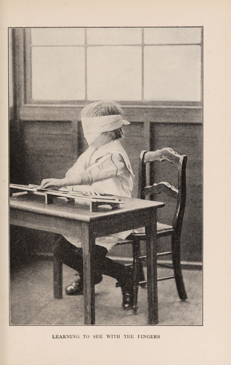 LEARNING TO SEE WITH THE FINGERS