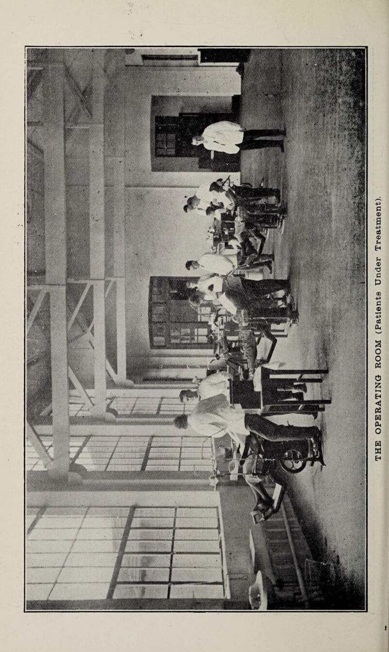 UsMrnmMmmmmvix t THE OPERATING ROOM (Patients Under Treatment).