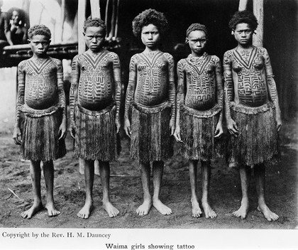 M0005578: Five Waima girls showing their tattoos