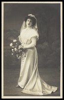 view Arthur Grayson, dressed as a bride, for "The Jollity Boys". Photographic postcard, 1909.