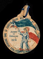 view Journée des orphelins 1916 : Nous entrerons dans la carrière quand nos aînées n'y seront plus.