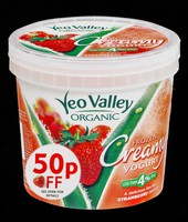 view Yeo Valley organic frozen creamy yogurt  : less than 4% fat : a delicious low fat strawberry dessert / Yeo Valley Farms (Production) Ltd.