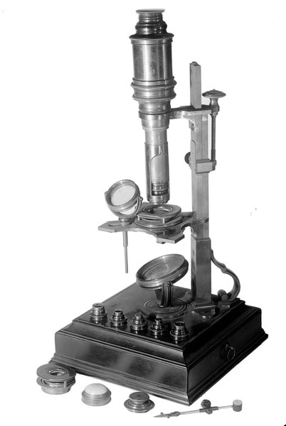 M0000195: Nachet collection: Cuff microscope