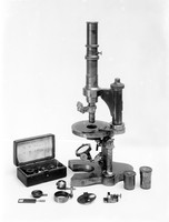 view M0000241: Compound monocular microscope