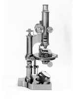 view M0000226: Nachet collection: polarization microscope