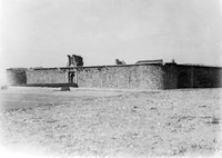 view M0001675: Photograph of a wide view of the walls and entrance of the Castle of Chinchón, Spain