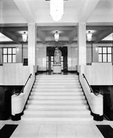 view M0003788: Wellcome Research Institute, main entrance, c.1932