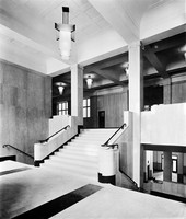 view M0003508: Wellcome Research Institute: interior, main hall